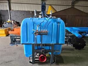 Mounted 1000ltr Semi Hydraulic Boom Sprayers