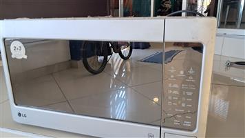 42l LG microwave 