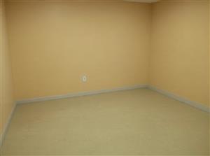 BUSY CORNER OFFICE SPACE RENTAL