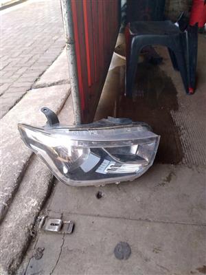 Hyudai H1 Bus R/H Side Head light for Sale WhatsApp 