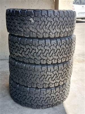 265 60 18 BF Goodrich Ko2 (NEW TYRES)