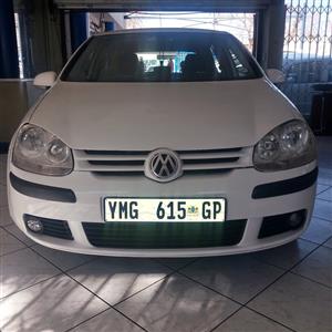 2007 VOLKSWAGEN GOLF 1.9TDi leather seats Available