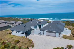 House For Sale in Dana Bay
