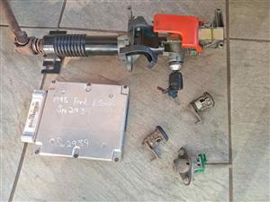 1995 ford escort 1.4i lock set available in stock my number WhatsApp or cell 