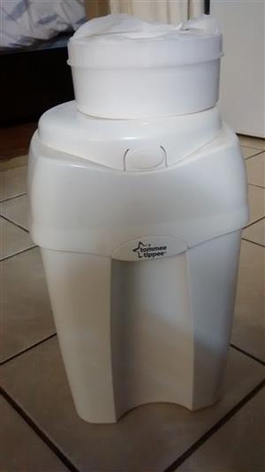 tommee tippee dustbin