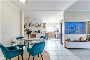 Spacious Ground Floor Unit with Extra-Large Garden