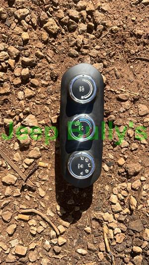 Manual A/C and Heater climate control module WJ
