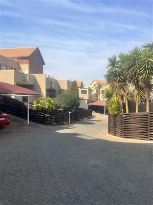 Townhouse For Sale in Winchester Hills