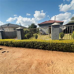 House For Sale in Chroompark