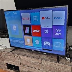 50" smart Hisense LED tv in working condition 