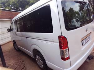 Toyota Quantum 2.5D 4D GL 10 seater bus