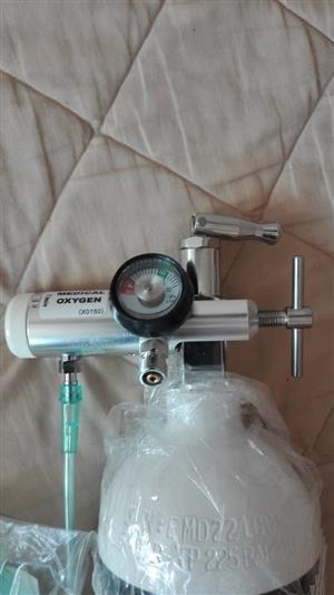 2 x Oxygen 424L Cylinders for sale (incl pre filled oxygen & mask)