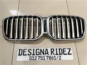 BMW G01 X3 LCI FRONT GRILL AVAILABLE.