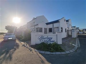 Apartment Rental Monthly in Burgundy Estate
