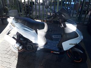 125 Gomoto Scooter for sale
