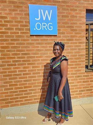MALAWIAN CAREGIVER/CHEF