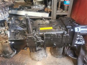 ZF 16S190 left hand shify Recon gearbox