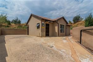 Spacious 4-Bedroom Family Haven with Braai Area in Wilfordon!