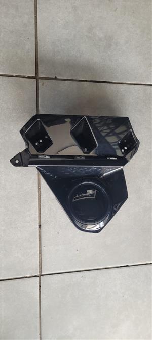 2026 MAHINDRA 3XO SPOTLIGHT COVER RIGHT SIDE FOR SALE. IN PRISTINE CONDITION
