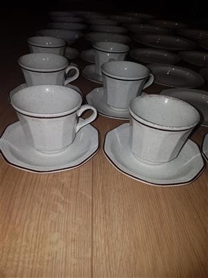 Vintage Set Of 38 CHURCHILL The Chartwell Collection Woodstock Dinner Service. 