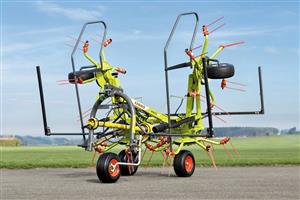 Claas Volto 45 Tedder Rakes