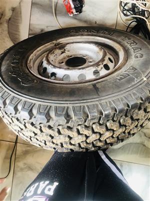 Tyre with a rim