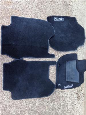Honda wrv custom made carpets