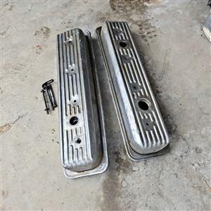 TAPPET COVERS. CHEVROLET.  USED.