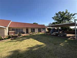 Spacious 4-Bedroom Family Home with Flatlet, Pool  and Excellent Security