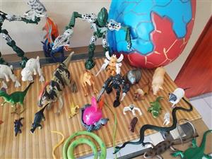 TOY FIGURINES FOR SALE, used for sale  Roodepoort