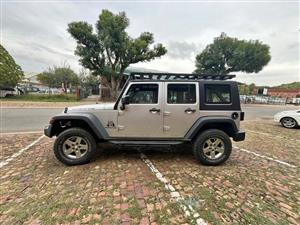 2010 Jeep Wrangler 3.8 Rubicon Stripping For Spares