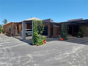 House For Sale in Adendorp