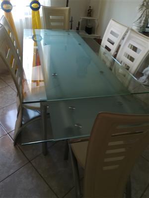 6 Seater Dining Room table