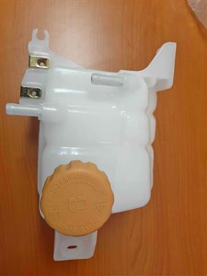 CAPTIVA 07 WATER BOTTLE. BRAND NEW. FOR VARIOUS OTHER CARS TOO