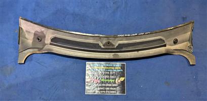 Range Rover Sport Wiper Cowling Scuttle