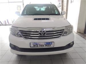 2013 TOYOTA FORTUNER 2.5 D4D 4X2 MANUAL CODE2 DIESEL WHITE Color 