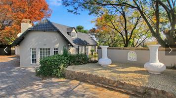 Beautiful 4 Bedroom Family home in Sandton, Parkmore