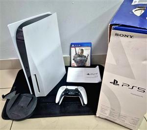 PS5 DISC EDITION IN NEW CONDITION