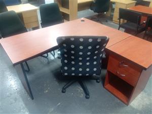 Desk set