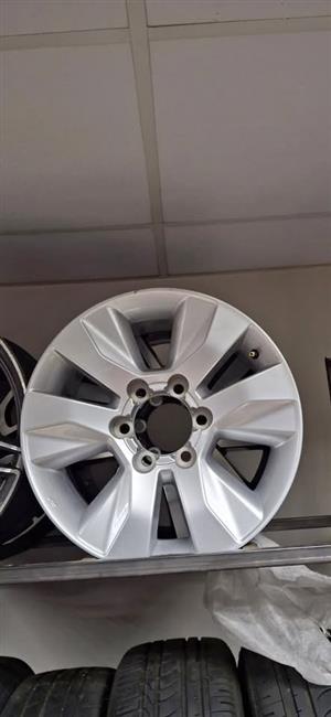 Toyota Hilux GD6 original mag to use for spare wheel