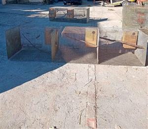 Birds breeding cages