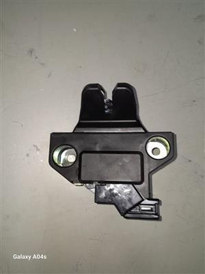 TOYOTA COROLLA PROFESSIONAL & QUEST BOOT LOCK FOR SALE 