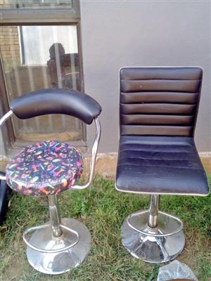 X2 bar stools