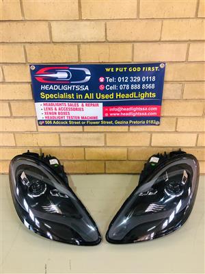 Porsche Boxter/Cayman 718/982 black left and right side xenon headlight (2017)