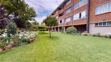 Modern apartment with lock-up garage