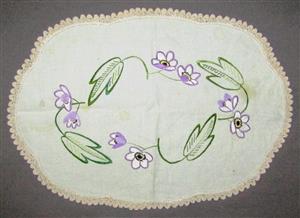 Vintage Traditional Cross-Stitched Floral Linen Tray-Cloth - 45cm x 32cm