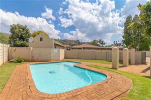 Townhouse For Sale in Little Falls