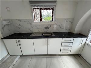 FLATS FOR RENT KING WILLIAMS TOWN.  