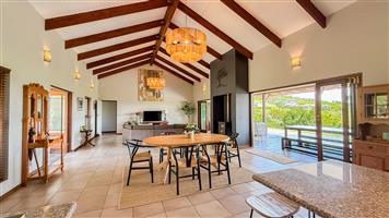 Luxury Eco-Estate Living with Flatlet, Solar & Exceptional Views