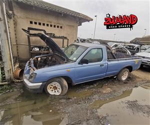 1999 Nissan Hardbody 2.5D - Stripping for Spare Parts